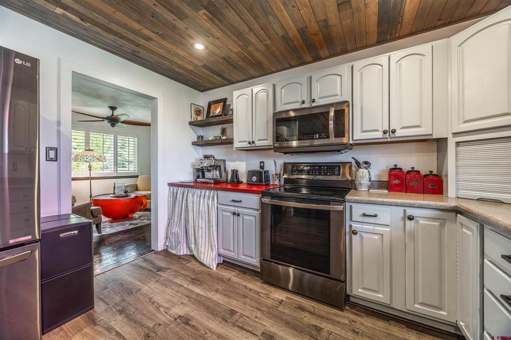 66111 Juniper Court Property Photo 9