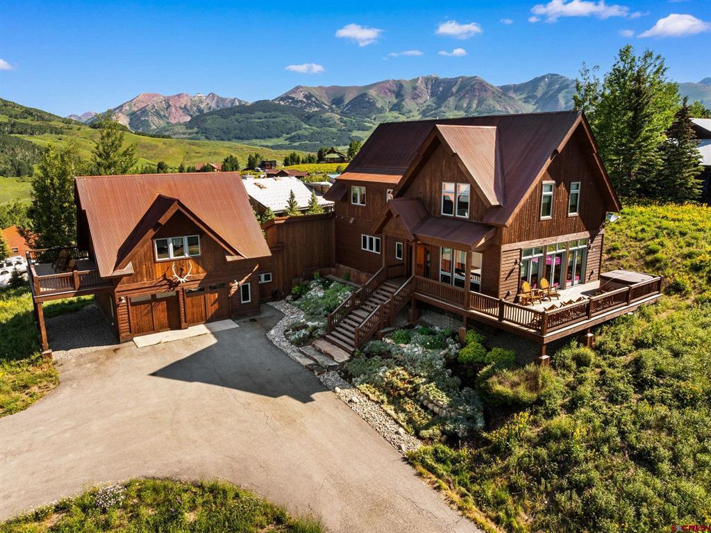 32 Cinnamon Mountain Road Property Photo 2
