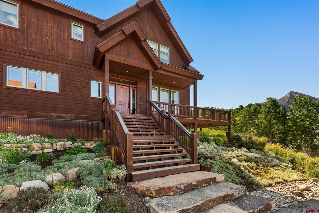 32 Cinnamon Mountain Road Property Photo 3
