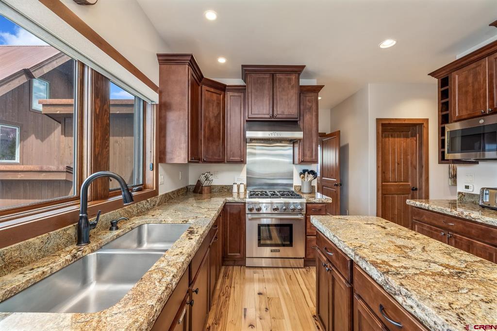 32 Cinnamon Mountain Road Property Photo 15