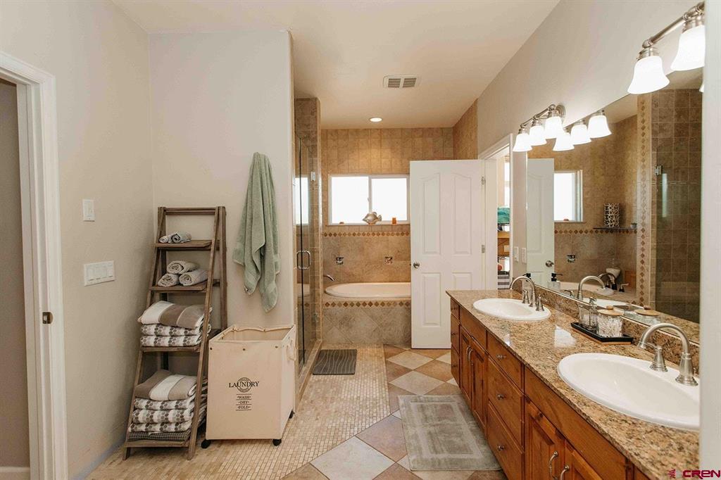 1626 E Main Street Property Photo 17