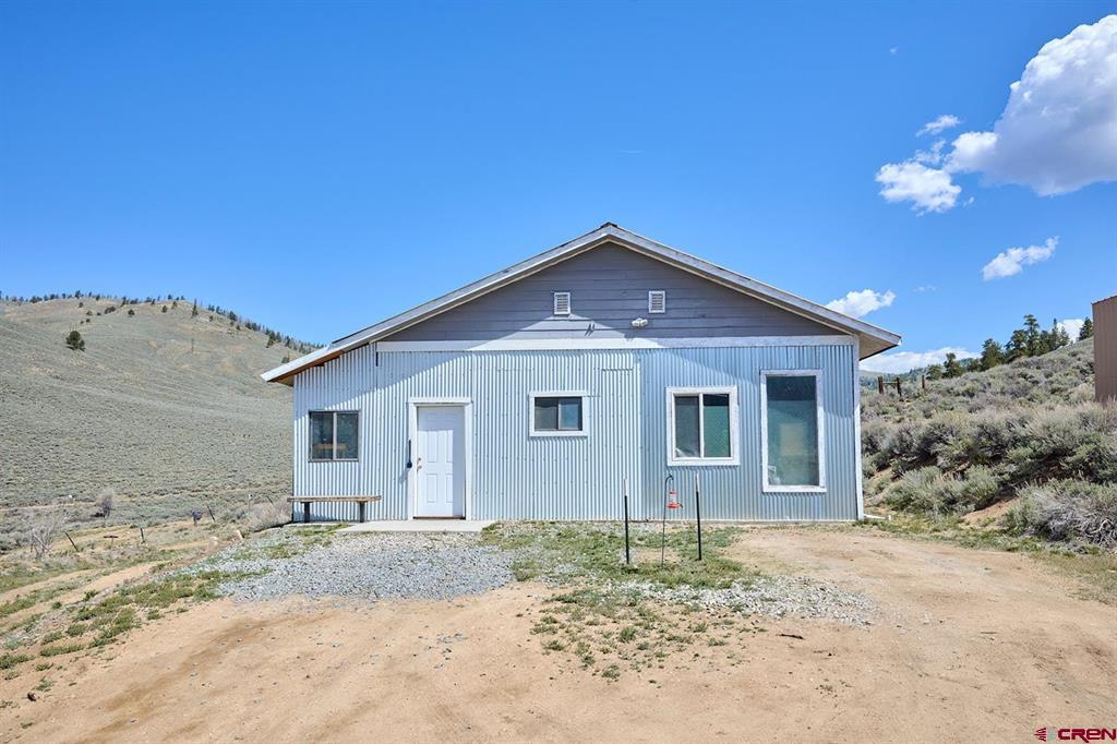 68327 Highway 50 Property Photo 1