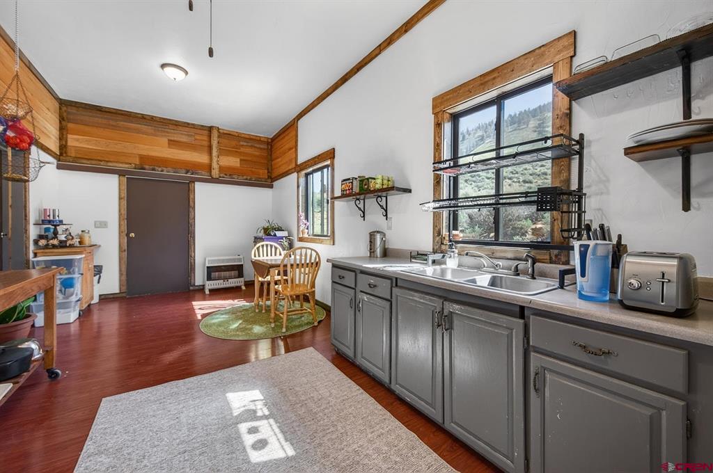 68327 Highway 50 Property Photo 3
