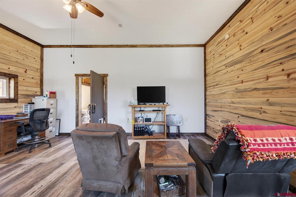 68327 Highway 50 Property Photo 8