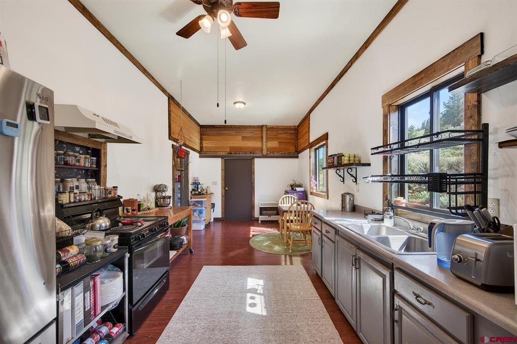 68327 Highway 50 Property Photo 11