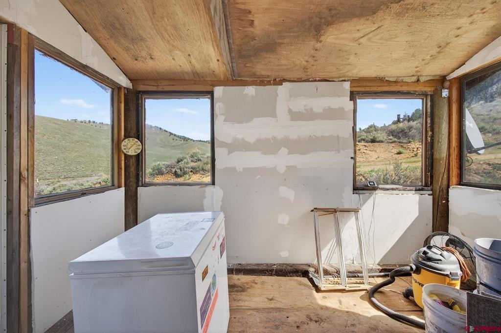68327 Highway 50 Property Photo 16