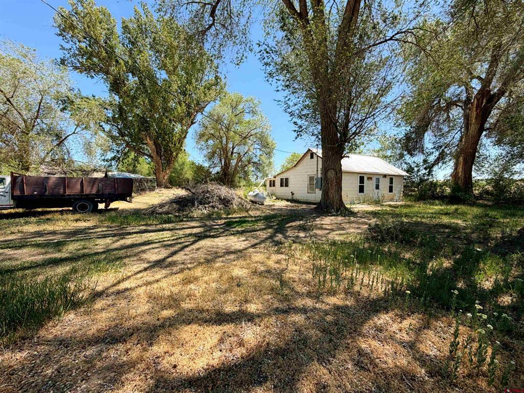5274 5700 Road Property Photo 1