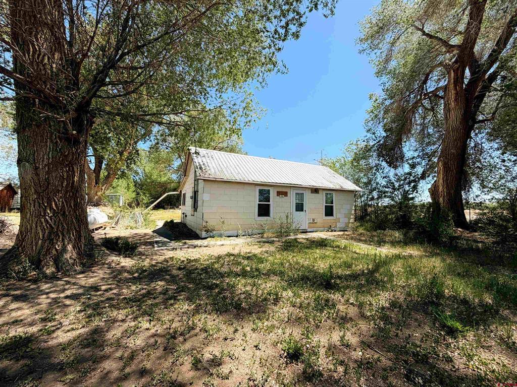 5274 5700 Road Property Photo 2