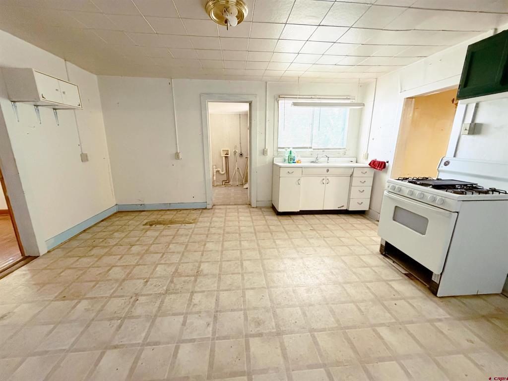 5274 5700 Road Property Photo 11