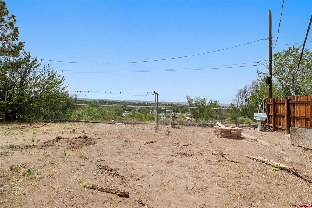 829 Leon Street Property Photo 29