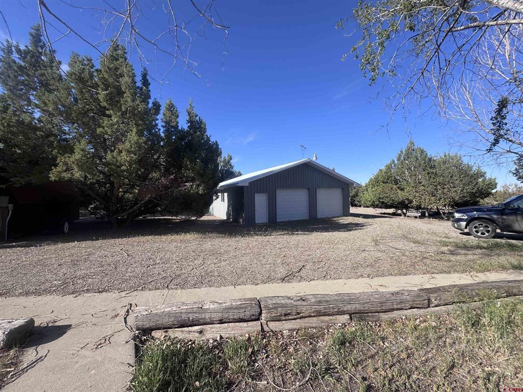 23790 Highway 184 Property Photo 3