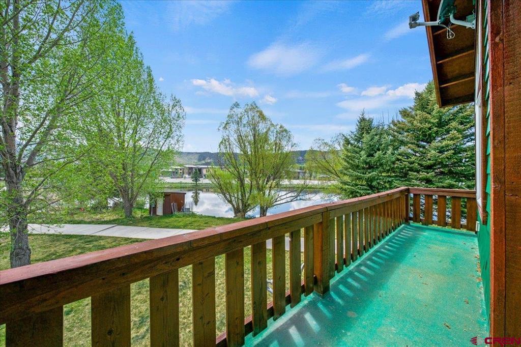 520 Redcliff Circle Property Photo 6