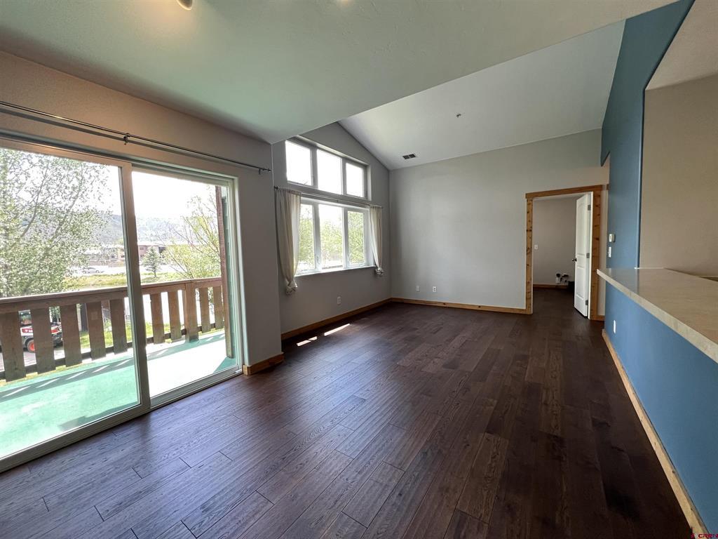 520 Redcliff Circle Property Photo 28