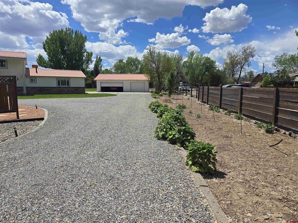 63046 Spring Creek Road Property Photo 12
