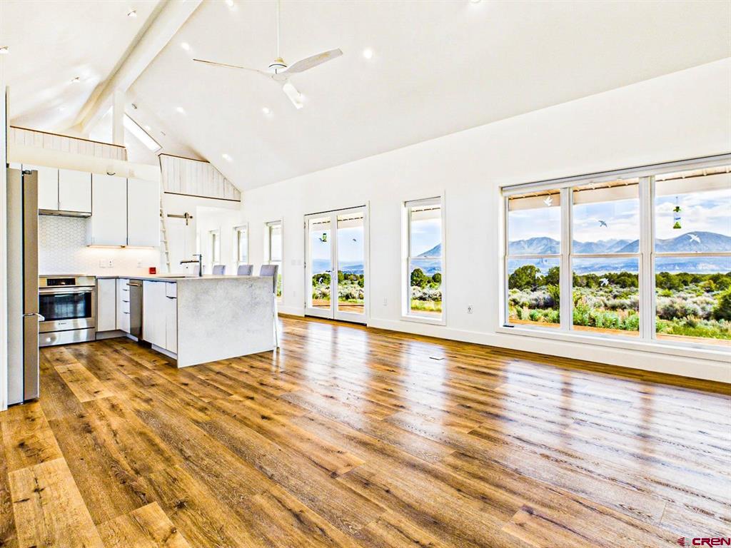 3530 Black Canyon Road Property Photo 14