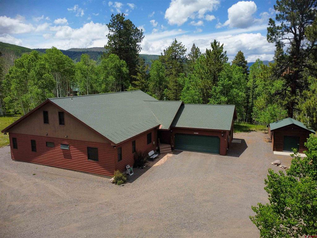 421 Elk Meadow Run Property Photo 3