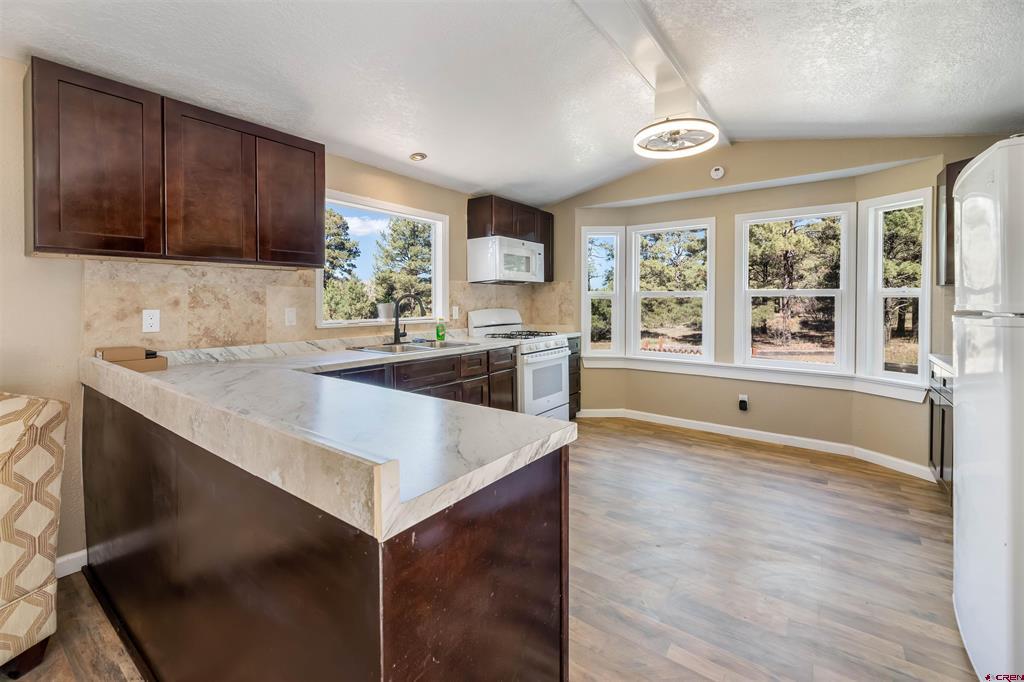 368 Fireside Street Property Photo 4