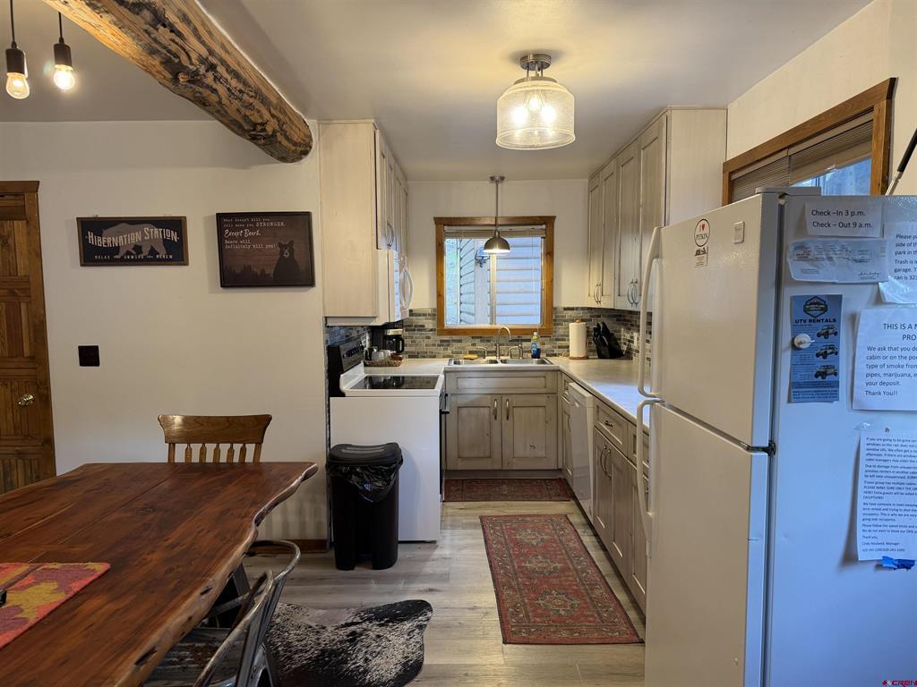 506 River Street Property Photo 12