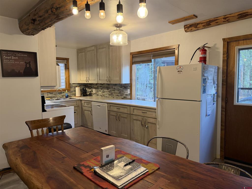 506 River Street Property Photo 15
