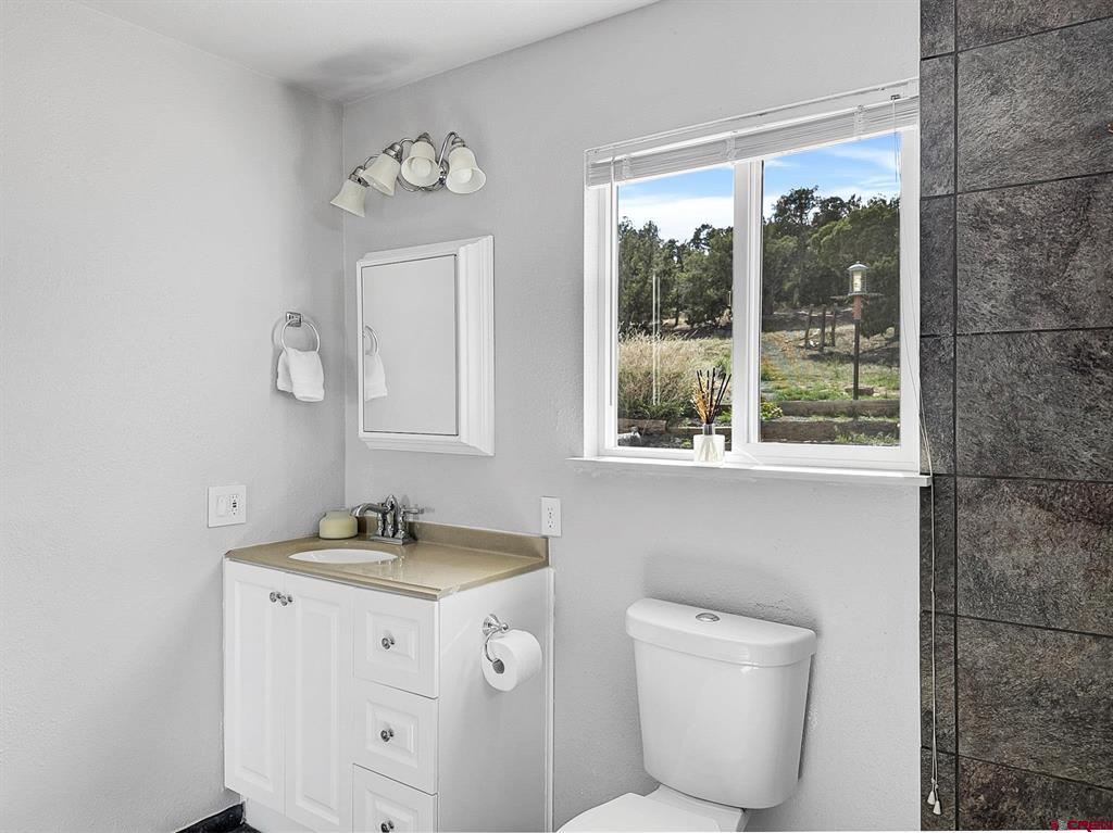 32310 B50 Road Property Photo 21