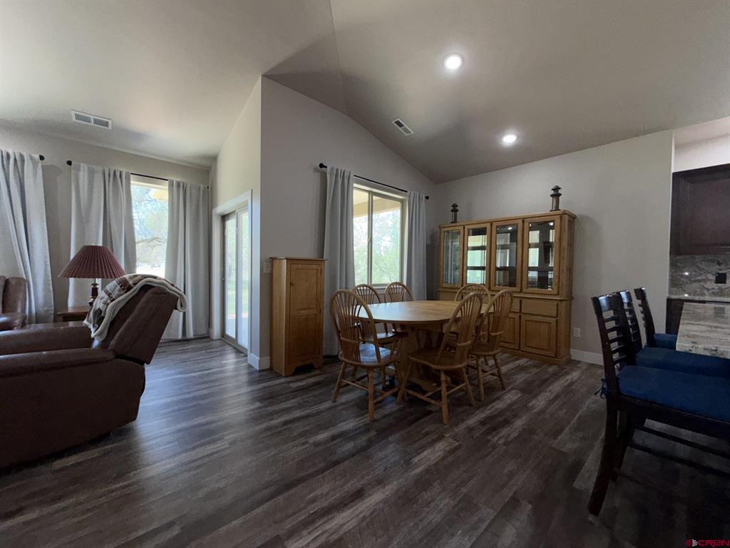 545 Se Stonebridge Drive Property Photo 17