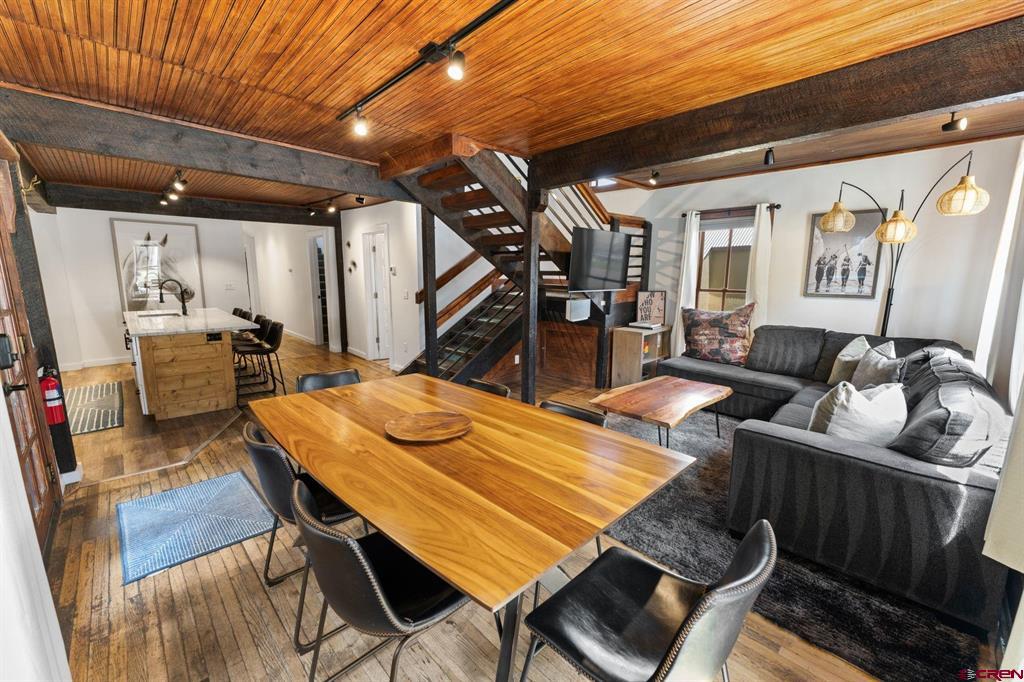 21 Elk Avenue Property Photo 5