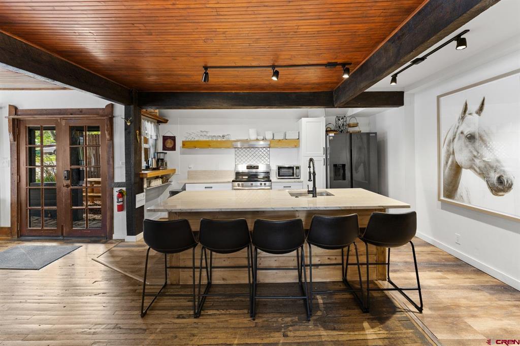 21 Elk Avenue Property Photo 8