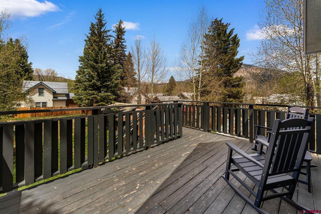 21 Elk Avenue Property Photo 26