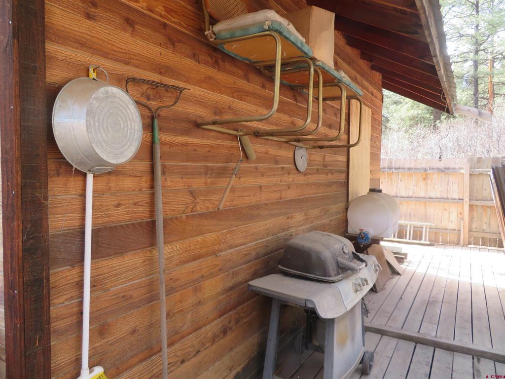 203 Evergreen Property Photo 7