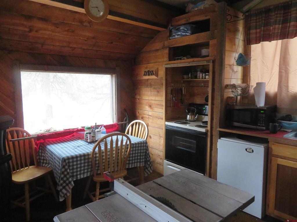 203 Evergreen Property Photo 13