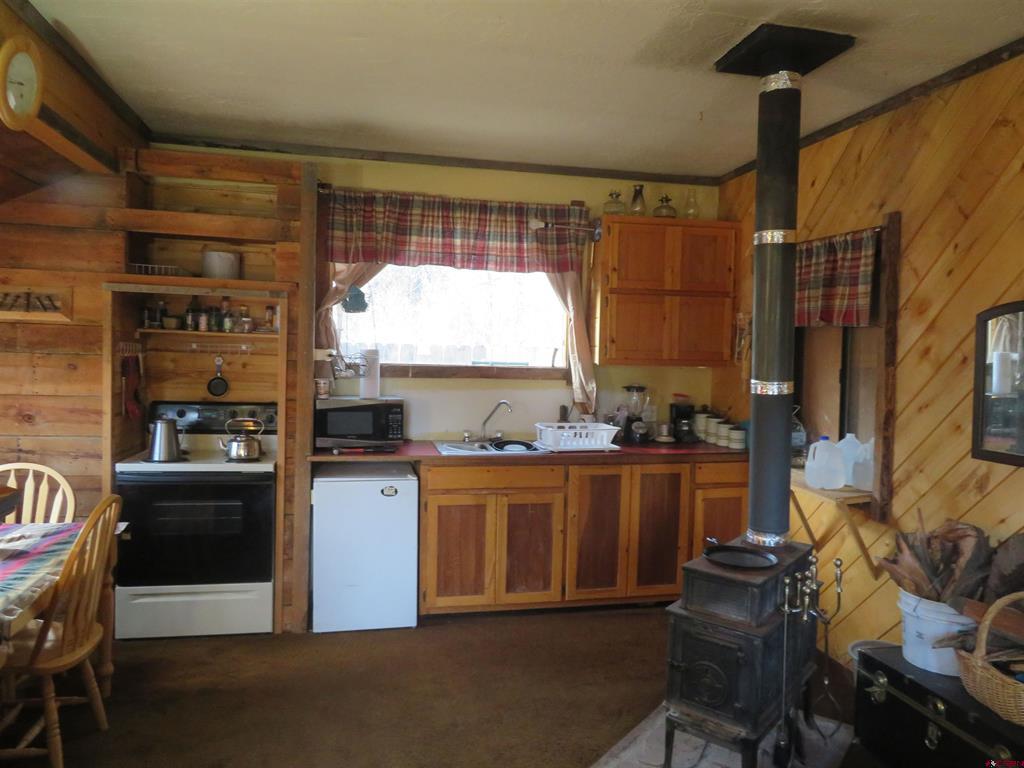203 Evergreen Property Photo 16