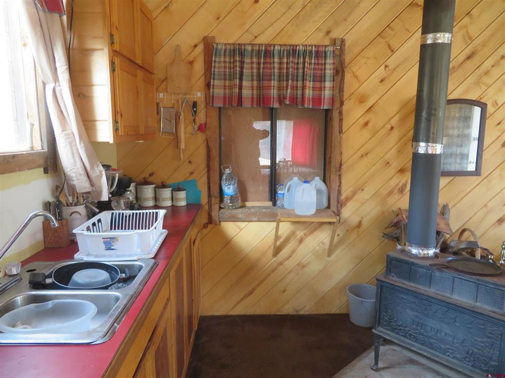 203 Evergreen Property Photo 18