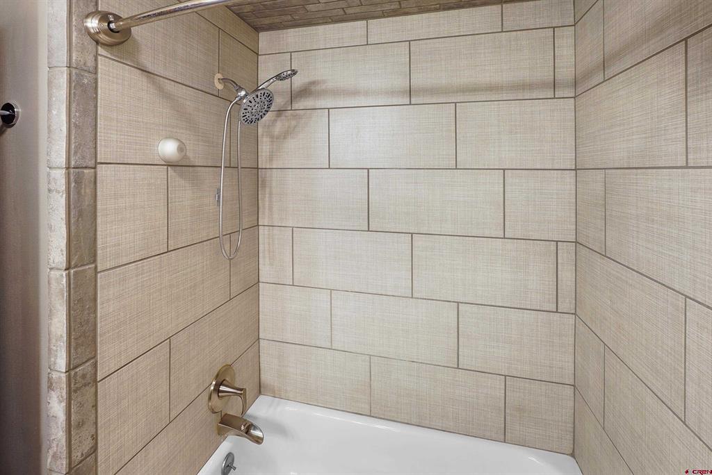 314 N Tamarron Drive Property Photo 13