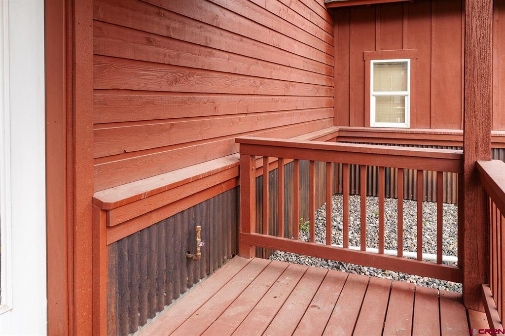 620 Lakeside Drive Property Photo 11
