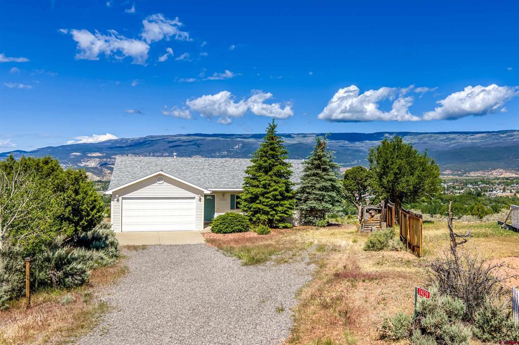 24239 Valley View Circle Property Photo 1