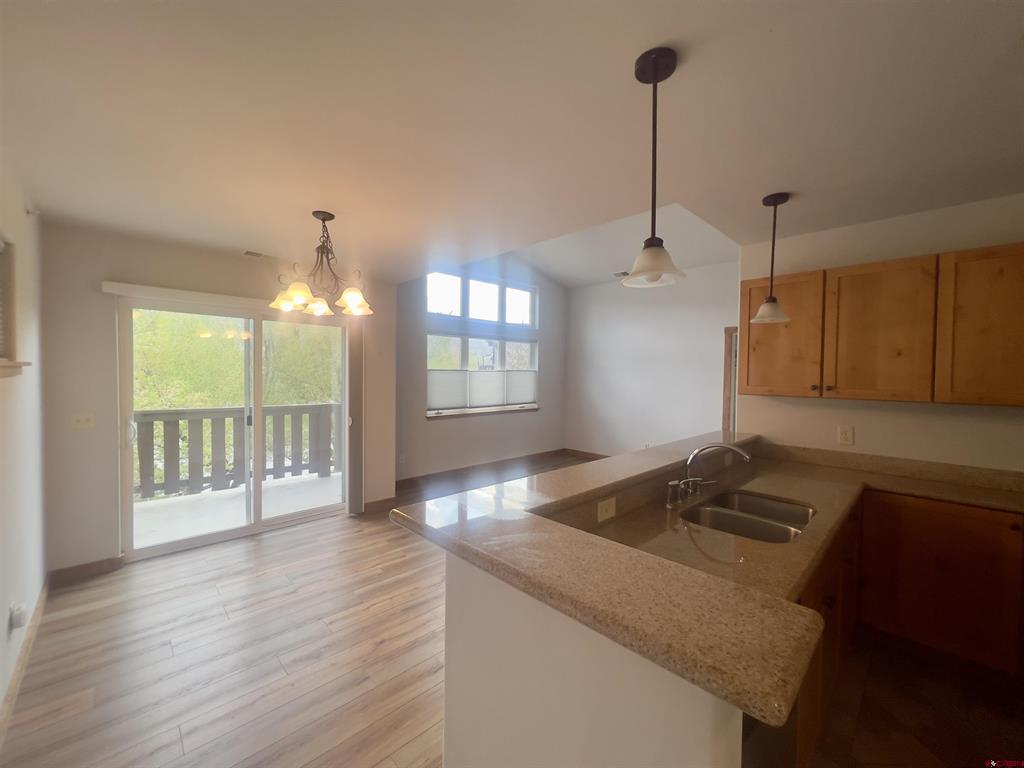 540 Redcliff Circle Property Photo 7