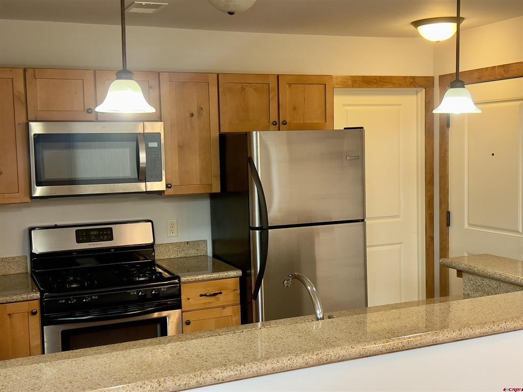 540 Redcliff Circle Property Photo 10