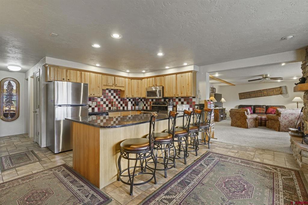 400 Sheol Street Property Photo 3