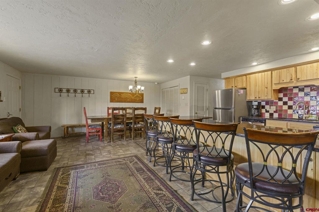 400 Sheol Street Property Photo 10