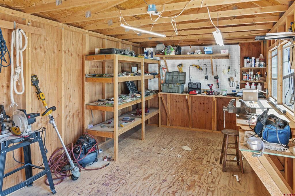 8902 6085 Road Property Photo 22