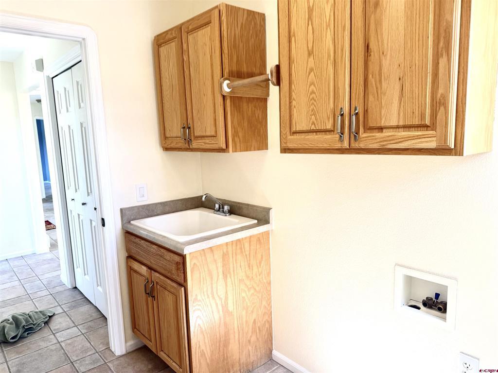 498 1775 Court Property Photo 26
