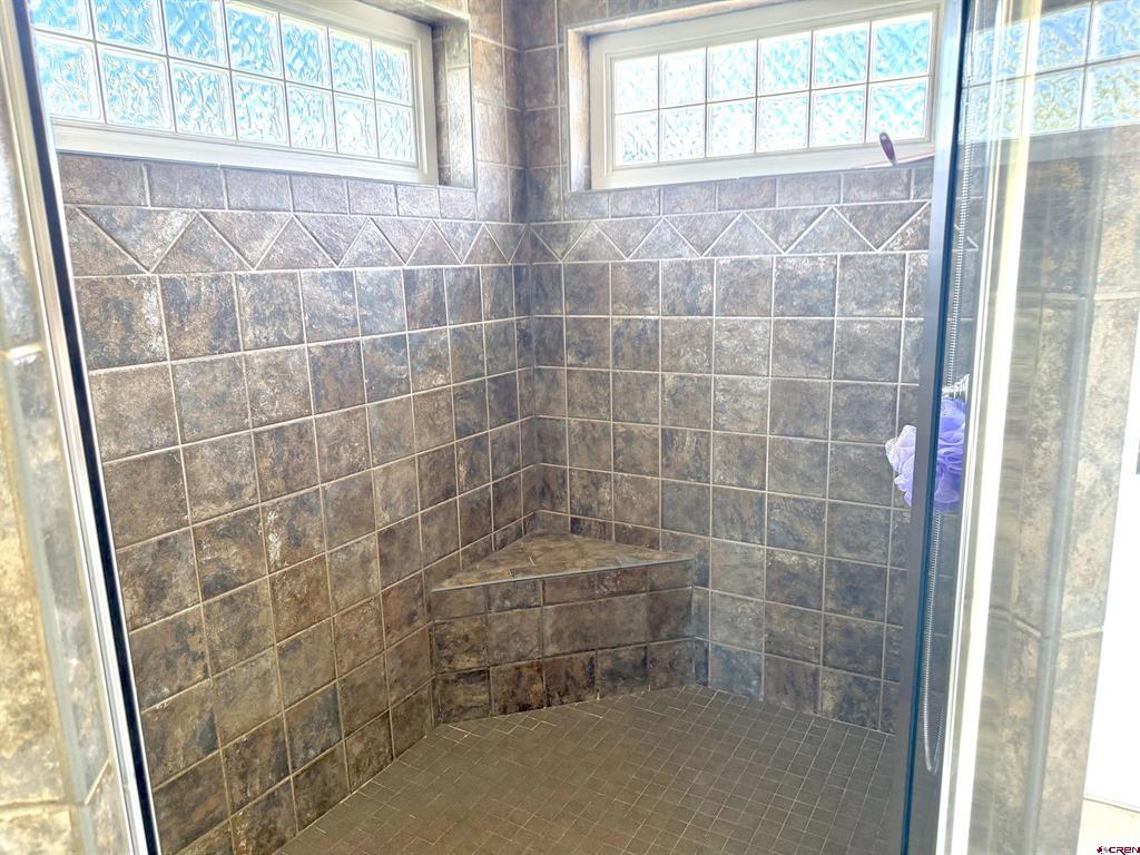 498 1775 Court Property Photo 33