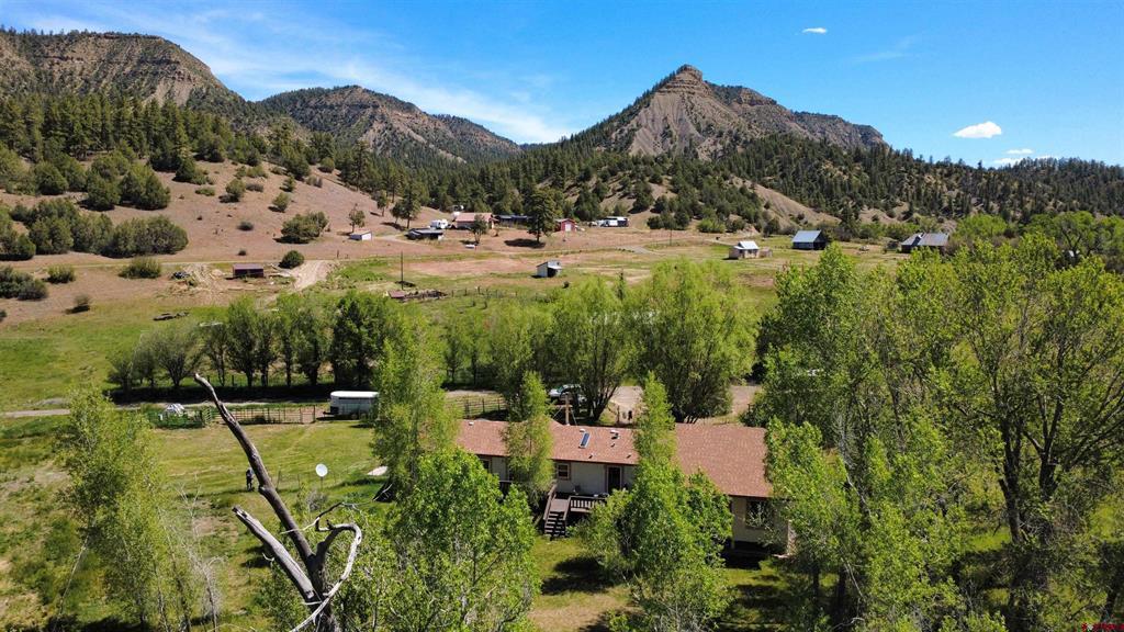 303 Caballo Place Property Photo 6