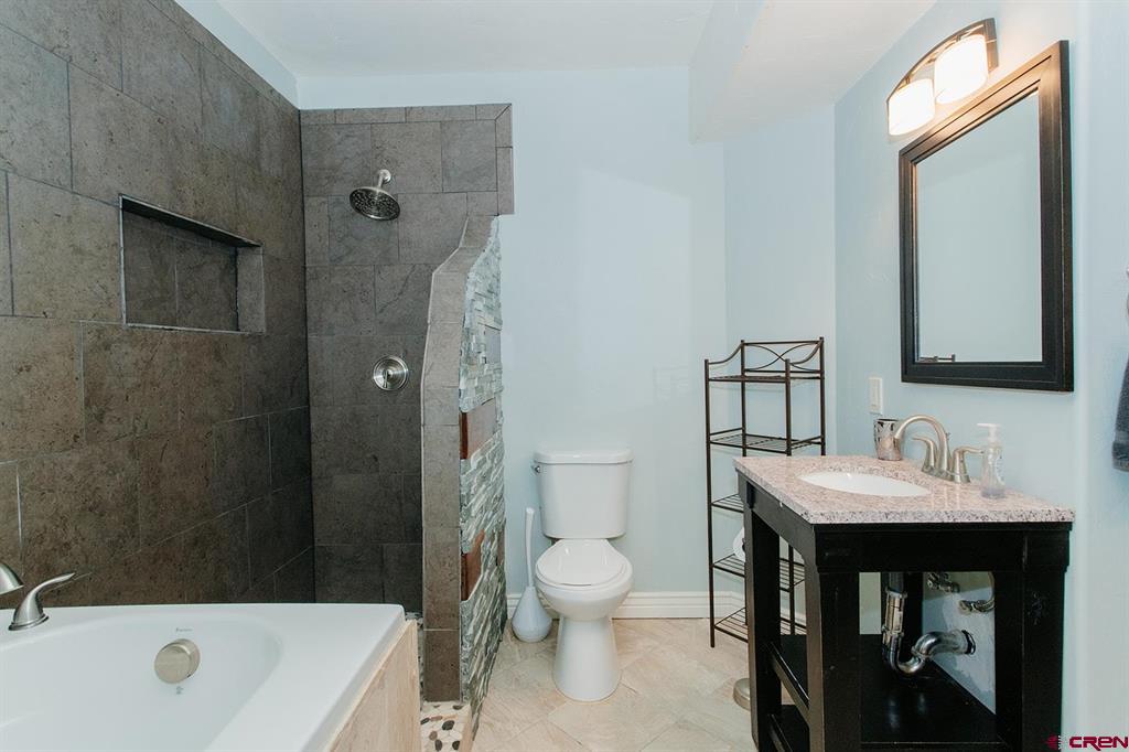 2230 Hill Street Property Photo 29