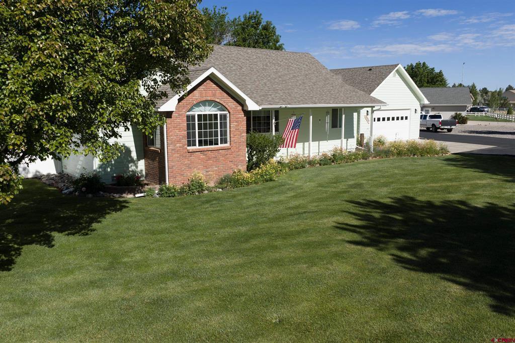 20691 Tulip Circle Property Photo 2