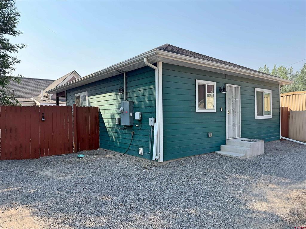 425 S 5th Street Property Photo 3