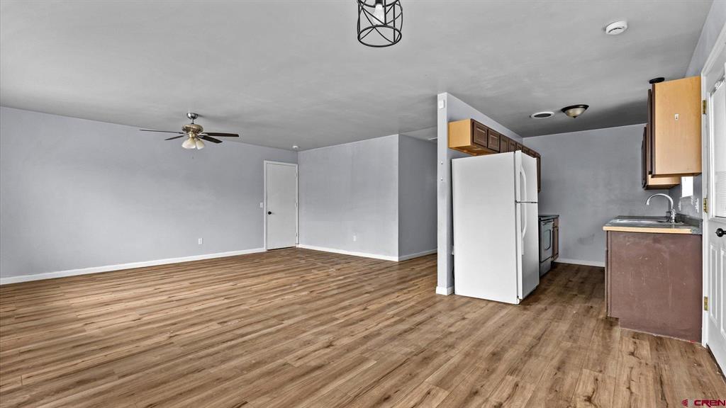 645 Carpenter Street Property Photo 3