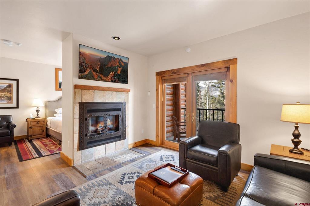 457 Mountain Village Boulevard Property Photo 3