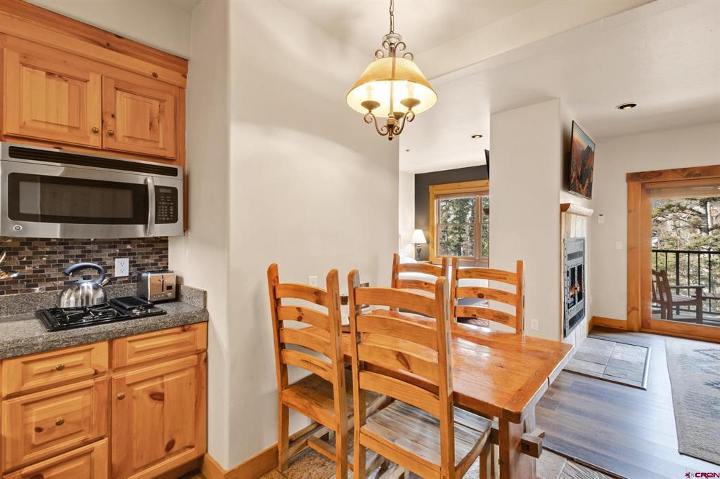 457 Mountain Village Boulevard Property Photo 8