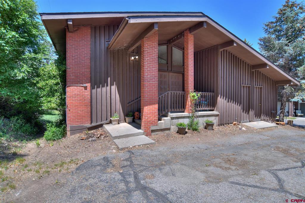 2920 Holly Avenue Property Photo 4